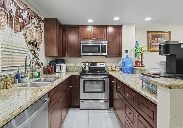 Photo 4 of Townhouse for sale at 1508 Gustavo St #B, El Cajon, CA 92019 | MLS# PTP2606935 | Listing updated on 2026-09-14