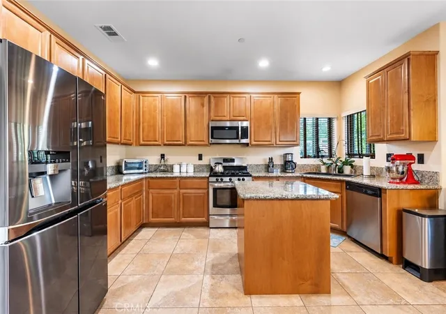 Photo 2 of Single family home for sale at 20000 Bald Mountain, Tehachapi, CA 93561 | MLS# OC26200508 | Listing updated on 2026-09-15
