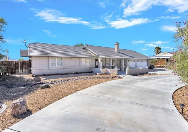 Photo 3 of Single family home for sale at 16976 Joshua, Apple Valley, CA 92307 | MLS# HD26198357 | Listing updated on 2026-09-16