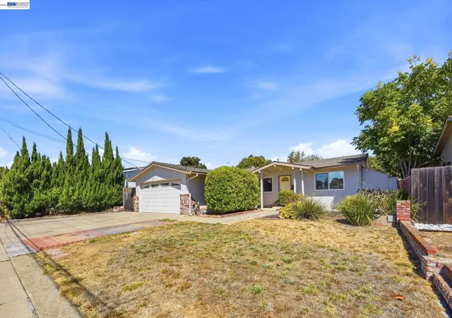 Photo 2 of Sale Pending at 33438 University Dr, Union City, CA 94587 | MLS# 41148174 | Listing updated on 2026-10-07