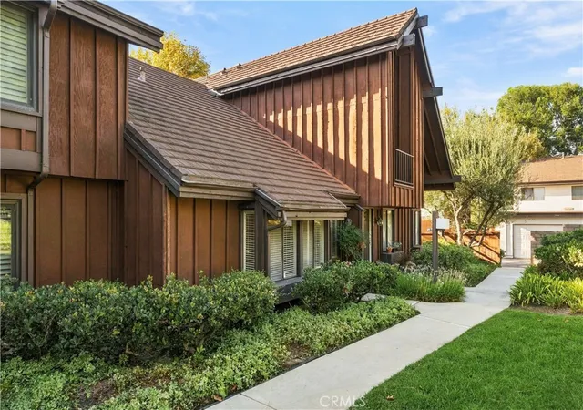 Photo 2 of Townhouse for sale at 1241 Stonewood Ct, San Pedro, CA 90732 | MLS# SB26200742 | Listing updated on 2026-09-16