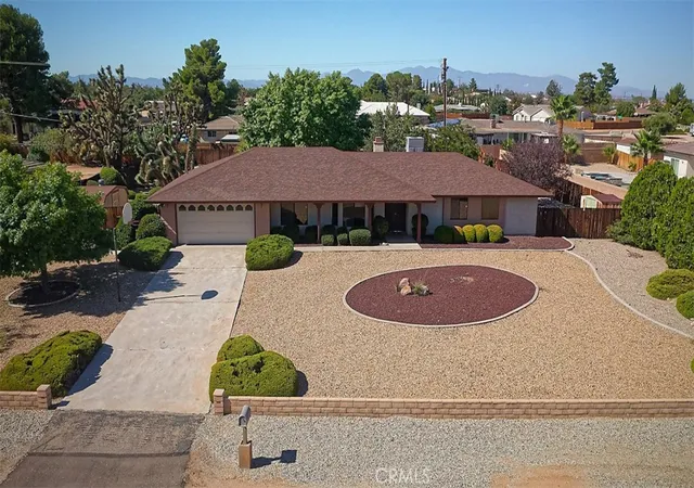 Single family home for sale at 13564 Quapaw Rd, Apple Valley, CA 92308 | MLS# HD26197606