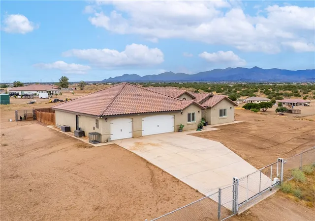 Photo 3 of Single family home for sale at 10215 Nielson, Oak Hills, CA 92344 | MLS# HD26195624 | Listing updated on 2026-09-15