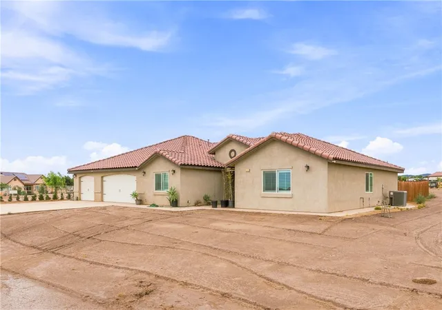 Photo 3 of Single family home for sale at 10215 Nielson, Oak Hills, CA 92344 | MLS# HD26195624 | Listing updated on 2026-09-15
