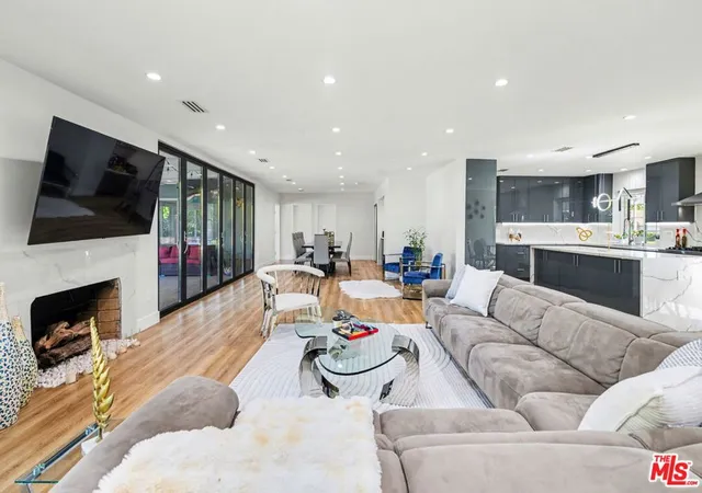 Photo 2 of Single family home for sale at 17409 Kinzie St, Northridge, CA 91325 | MLS# 26987883 | Listing updated on 2026-09-30