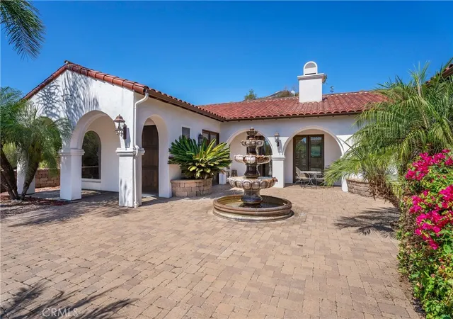 Photo 1 of Single family home for sale at 925 Valley, Vista, CA 92084 | MLS# ND26200762 | Listing updated on 2026-09-15