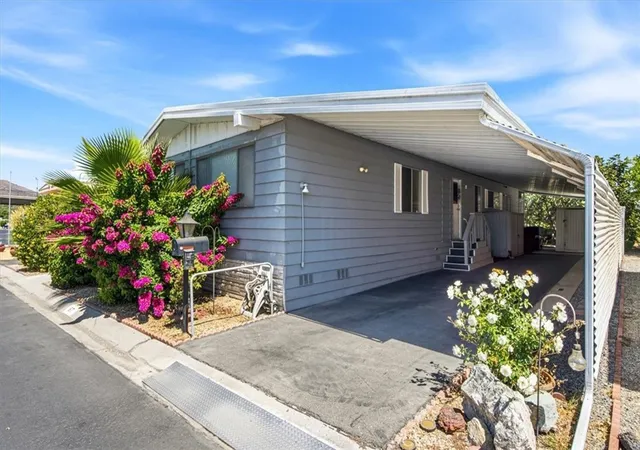 Photo 3 of Manufactured home for sale at 3700 Buchanan, Riverside, CA 92503 | MLS# IV26199446 | Listing updated on 2026-09-14
