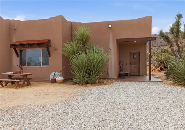 Photo 3 of Single family home for sale at 61365 Onaga, Joshua Tree, CA 92252 | MLS# JT26200177 | Listing updated on 2026-09-15