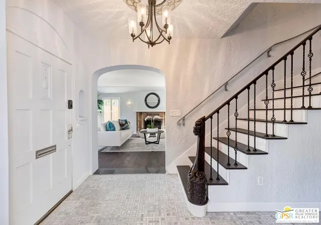 Photo 4 of Single family home for sale at 404 E Randolph St, Glendale, CA 91207 | MLS# 26987863PS | Listing updated on 2026-09-28