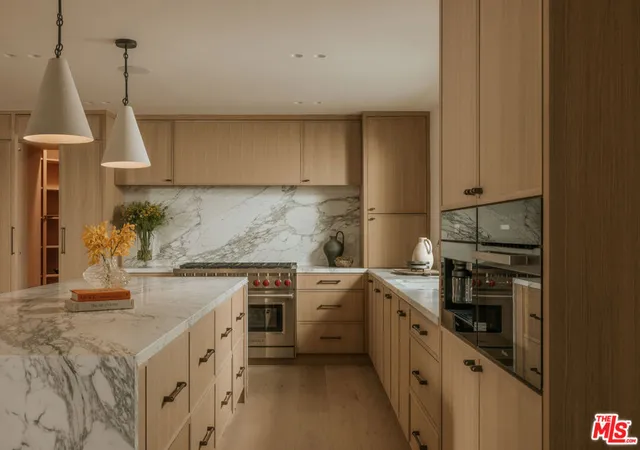 Photo 4 of Single family home for sale at 1417 Bluebird Ave, Los Angeles, CA 90069 | MLS# 26987947 | Listing updated on 2026-09-30