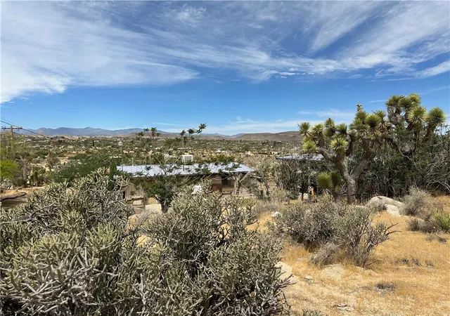 Photo 2 of Single family home for sale at 57672 Shepherd Ln, Yucca Valley, CA 92284 | MLS# JT26200770 | Listing updated on 2026-09-14