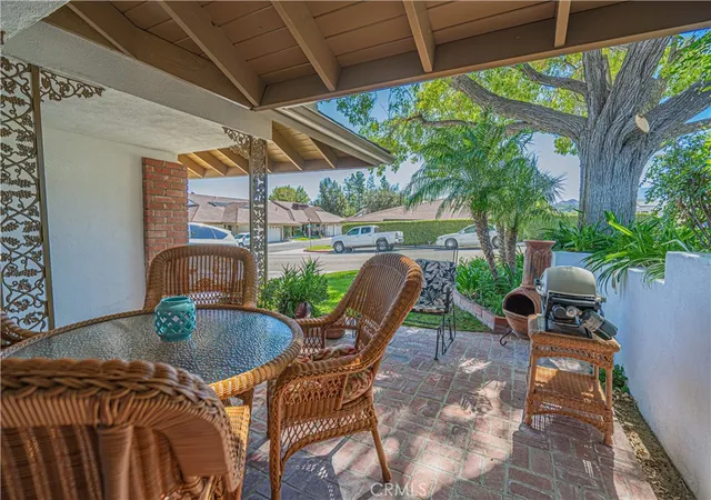 Photo 1 of Condo for sale at 26811 Oak Branch Cir, Newhall, CA 91321 | MLS# SR26199680 | Listing updated on 2026-09-16