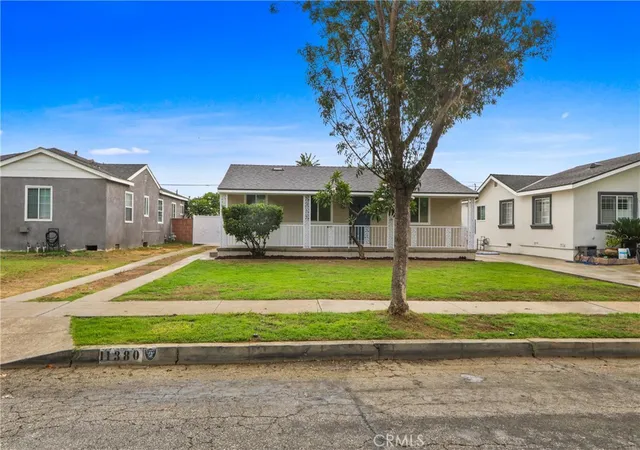 Photo 3 of Sale Pending at 11380 Idaho Ave, South Gate, CA 90280 | MLS# TR26198353 | Listing updated on 2026-09-22