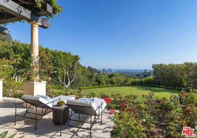 Photo 3 of Mansion for sale at 1672 Waynecrest Dr, Beverly Hills, CA 90210 | MLS# 26986193 | Listing updated on 2026-09-14