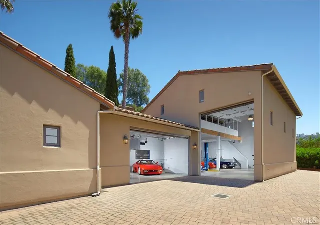 Photo 3 of Single family home for sale at 4347 Cyn View Ln, Palos Verdes Peninsula, CA 90274 | MLS# NP26165591 | Listing updated on 2026-09-24