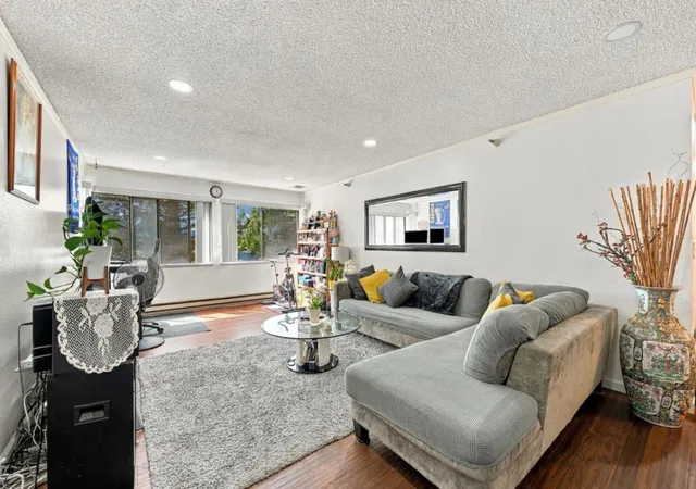 Condo for sale at 240 N Bayshore Blvd #307, San Mateo, CA 94401 | MLS# ML82061160