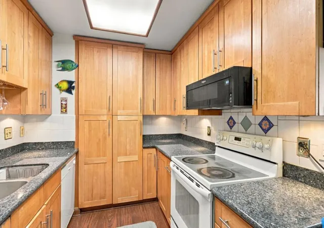 Photo 3 of Condo for sale at 240 N Bayshore Blvd #307, San Mateo, CA 94401 | MLS# ML82061160 | Listing updated on 2026-09-15