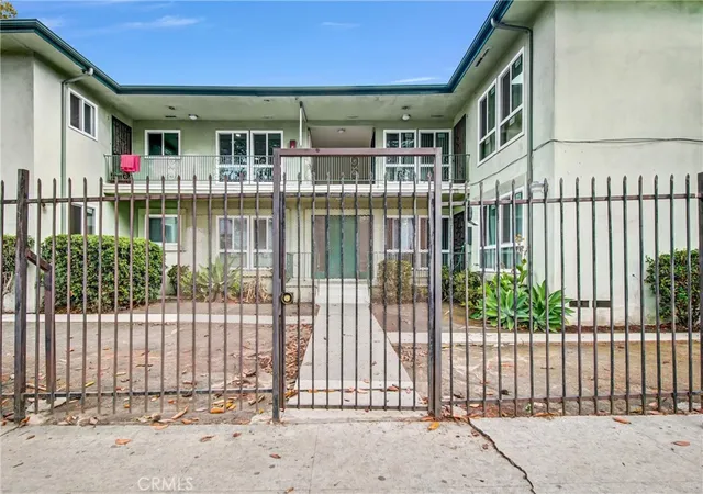 Multi family home for sale at 4936 Coliseum St, Los Angeles, CA 90016 | MLS# SR26199535