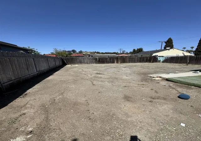 Photo 19 of Multi family home for sale at 905 W Washington Ave, El Cajon, CA 92020 | MLS# 260022472SD | Listing updated on 2026-10-07