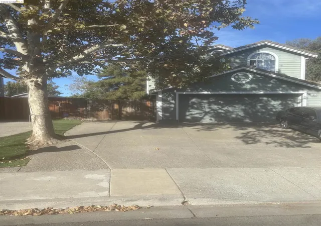 Photo 2 of Sale Pending at 1517 Barkley Mountain Way, Antioch, CA 94531 | MLS# 41148193 | Listing updated on 2026-10-02