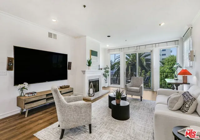 Photo 1 of Condo for sale at 211 California Ave #501, Santa Monica, CA 90403 | MLS# 26986713 | Listing updated on 2026-09-14
