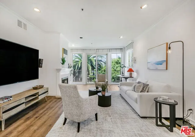 Photo 3 of Condo for sale at 211 California Ave #501, Santa Monica, CA 90403 | MLS# 26986713 | Listing updated on 2026-09-14