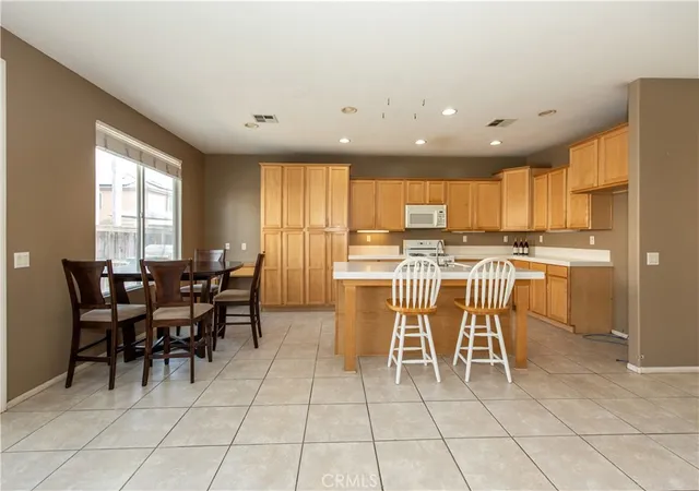 Photo 4 of Single family home for sale at 7182 Wild Lilac Ct, Eastvale, CA 92880 | MLS# OC26199835 | Listing updated on 2026-10-01