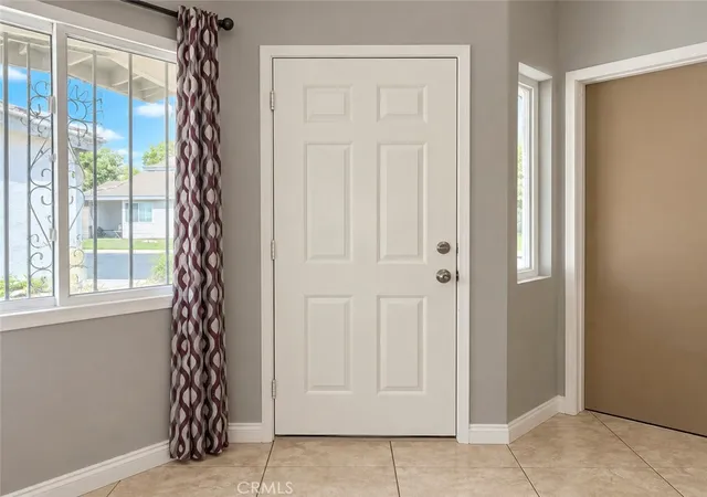 Photo 3 of Single family home for sale at 3037 Cardamon St, Rialto, CA 92376 | MLS# IG26200130 | Listing updated on 2026-09-15