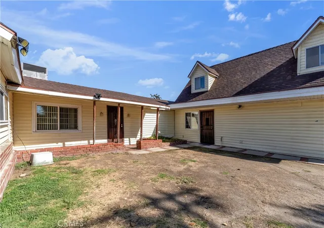 Photo 3 of Single family home for sale at 7522 Radford Ave, North Hollywood, CA 91605 | MLS# SR26189310 | Listing updated on 2026-10-06