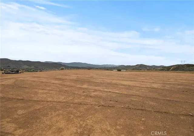 Land for sale at 0 Vac/vic Hierba Rd/peppertree Ln, Agua Dulce, CA 91350 | MLS# SR26200899