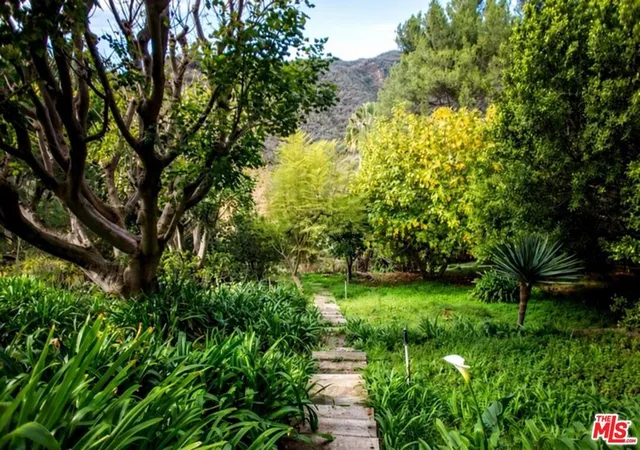 Photo 3 of Land for sale at 1515 Umeo Rd, Pacific Palisades, CA 90272 | MLS# 26987709 | Listing updated on 2026-09-14