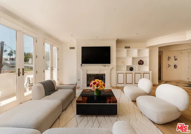 Photo 2 of Condo for sale at 121 N Almont Dr #304, Beverly Hills, CA 90211 | MLS# 26987933 | Listing updated on 2026-09-26