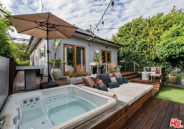 Photo 1 of Single family home for sale at 416 Brooks Ave, Venice, CA 90291 | MLS# 26988083 | Listing updated on 2026-10-01
