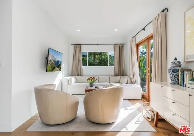 Photo 3 of Single family home for sale at 416 Brooks Ave, Venice, CA 90291 | MLS# 26988083 | Listing updated on 2026-10-01