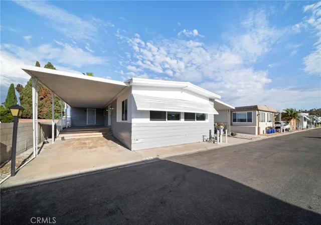 Photo 2 of Manufactured home for sale at 91 N El Camino Real #29, Oceanside, CA 92058 | MLS# WS26198671 | Listing updated on 2026-09-14