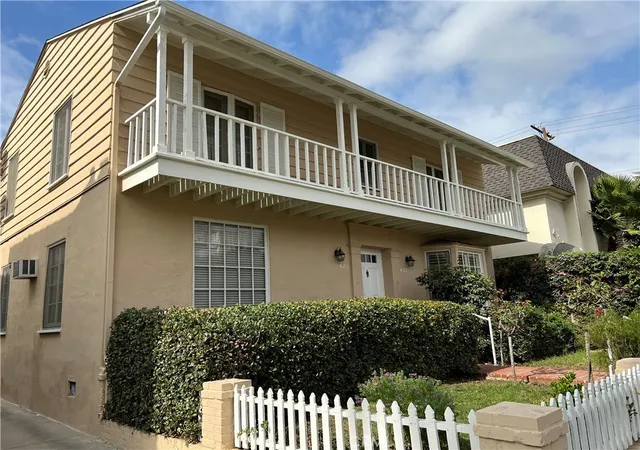 Photo 1 of House for sale at 423 S Palm Dr, Beverly Hills, CA 90212 | MLS# NP26198588 | Listing updated on 2026-10-01
