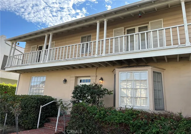 Photo 3 of House for sale at 423 S Palm Dr, Beverly Hills, CA 90212 | MLS# NP26198588 | Listing updated on 2026-10-01