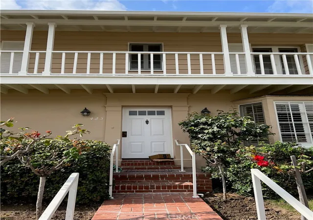 Photo 4 of House for sale at 423 S Palm Dr, Beverly Hills, CA 90212 | MLS# NP26198588 | Listing updated on 2026-10-01