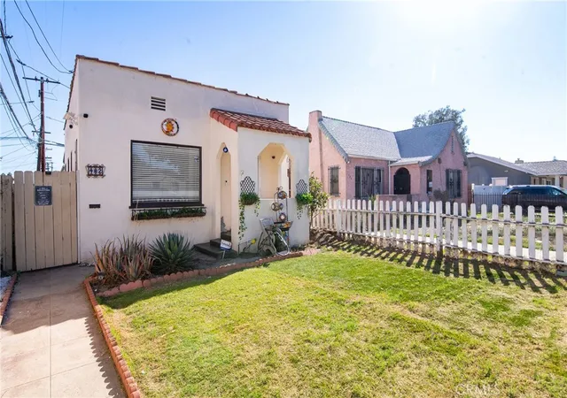 Photo 1 of Single family home for sale at 482 East 59th, Long Beach, CA 90805 | MLS# DW26200989 | Listing updated on 2026-10-04