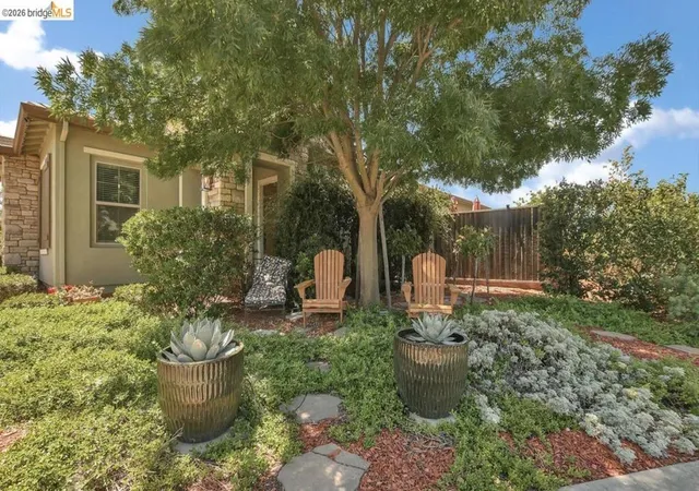 Photo 2 of Single family home for sale at 7295 Keyesport Way, Discovery Bay, CA 94505 | MLS# 41148200 | Listing updated on 2026-09-14