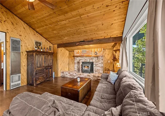 Photo 3 of Single family home for sale at 1627 Baldwin Lake, Big Bear City, CA 92314 | MLS# SB26200898 | Listing updated on 2026-09-15