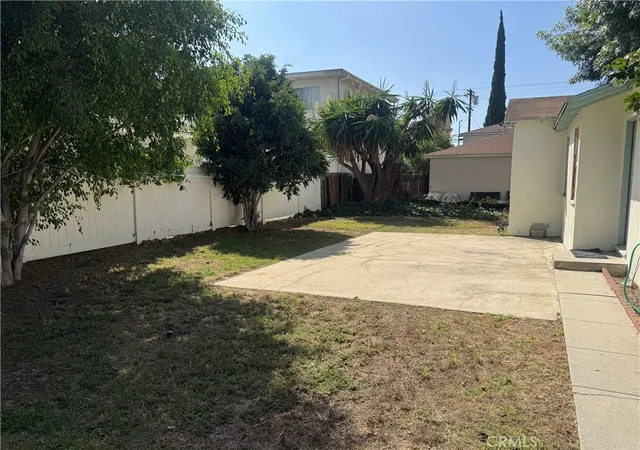 Photo 2 of Single family home for sale at 6016 Wilkinson, North Hollywood, CA 91606 | MLS# SR26196845 | Listing updated on 2026-10-01