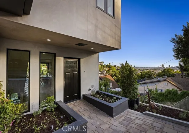 Photo 4 of Single family home for sale at 3032 Johnston St, Los Angeles, CA 90031 | MLS# GD26201023 | Listing updated on 2026-09-15