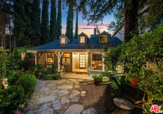 Photo 2 of Single family home for sale at 14633 Valley Vista Blvd, Sherman Oaks, CA 91403 | MLS# 26987471 | Listing updated on 2026-09-15