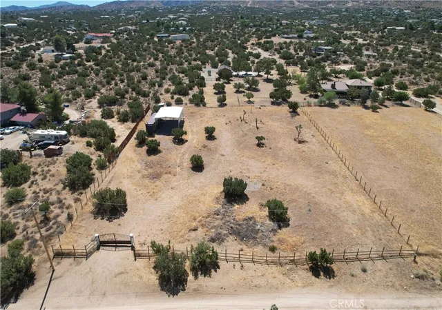 Photo 2 of Land for sale at 985 Cholla Rd, Pinon Hills, CA 92372 | MLS# HD26201011 | Listing updated on 2026-09-14