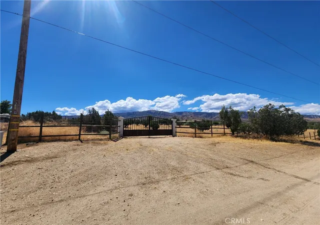 Photo 3 of Land for sale at 985 Cholla Rd, Pinon Hills, CA 92372 | MLS# HD26201011 | Listing updated on 2026-09-14