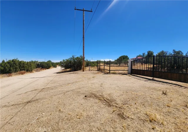 Photo 3 of Land for sale at 985 Cholla Rd, Pinon Hills, CA 92372 | MLS# HD26201011 | Listing updated on 2026-09-14