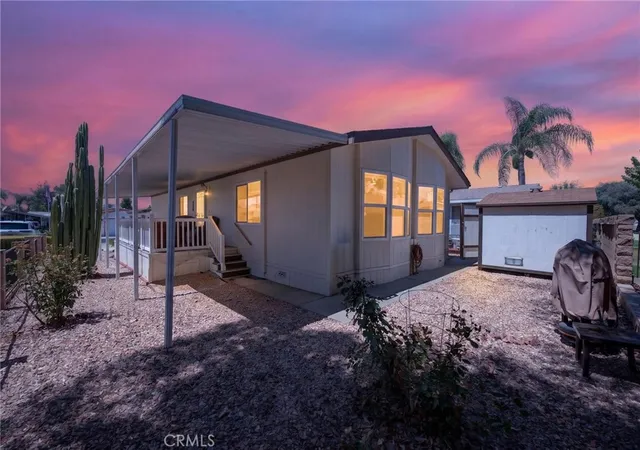 Photo 3 of Manufactured home for sale at 1338 Bishop Dr, Hemet, CA 92545 | MLS# SW26190039 | Listing updated on 2026-09-15