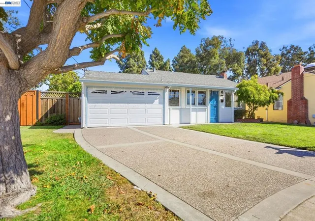 Photo 3 of Single family home for sale at 5946 Cinnabar Ct, Newark, CA 94560 | MLS# 41148208 | Listing updated on 2026-09-22