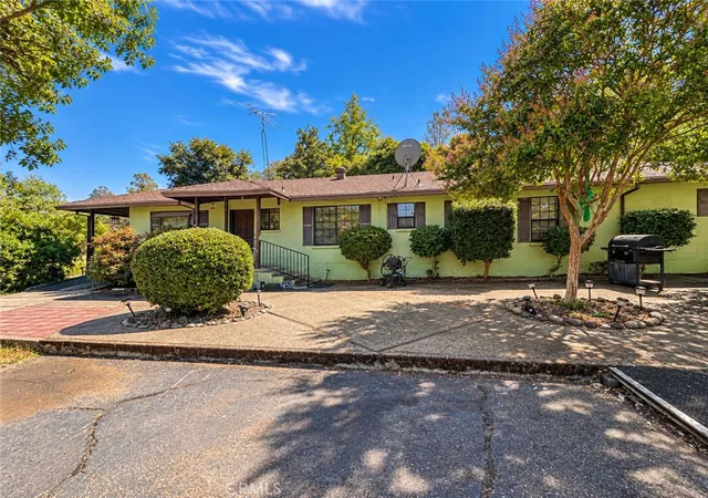 Photo 1 of Single family home for sale at 450 Oakvale, Oroville, CA 95966 | MLS# SN26200636 | Listing updated on 2026-09-15